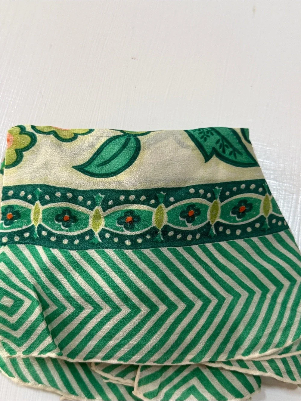Vintage 1960’s Floral Peacock 🦚 Bird Silk Scarf 🧣 in Green & Cream white unique